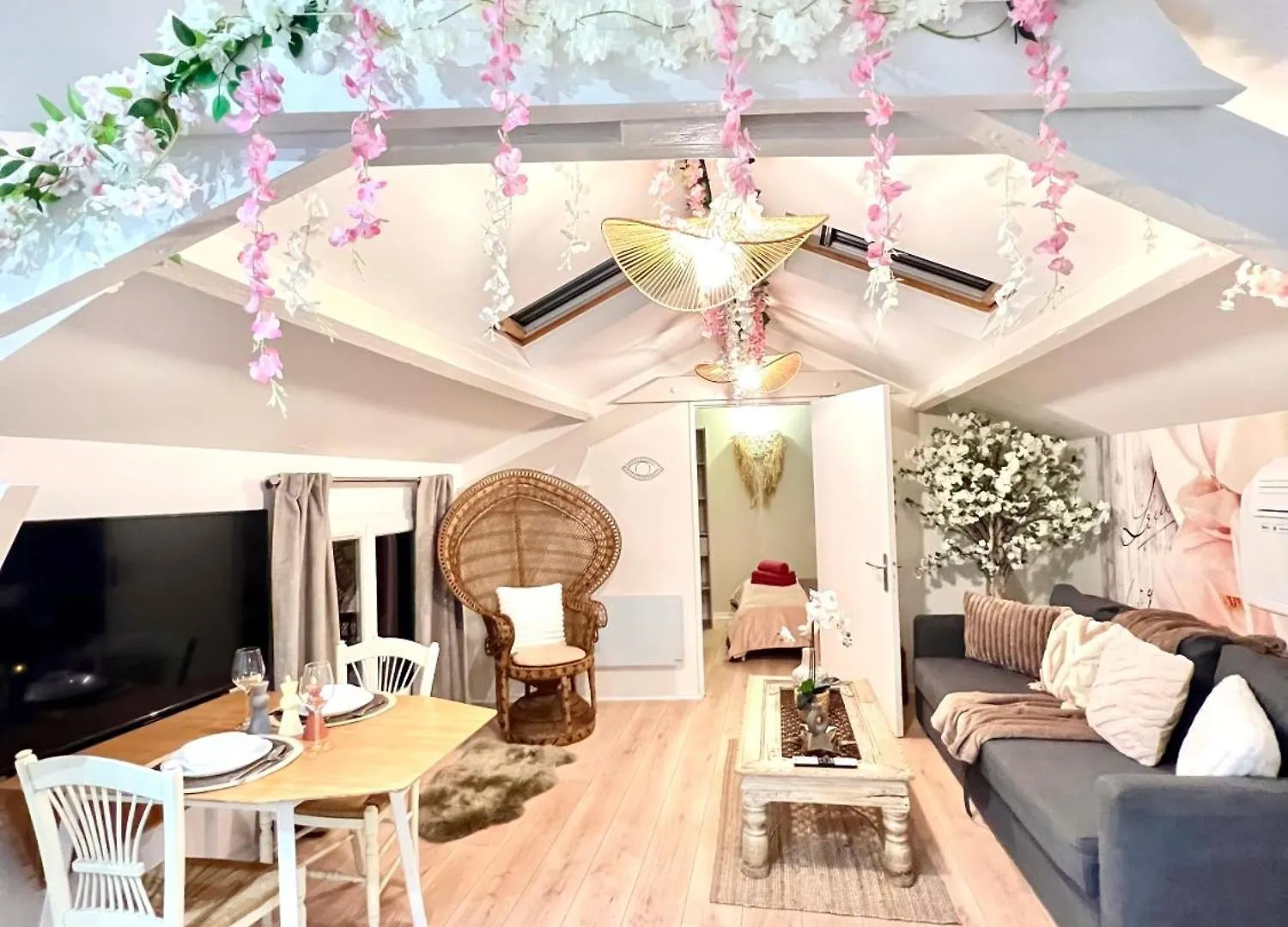 Boho Chic Apartment With Terraces 10Min From Paris Vitry-sur-Seine 0*,  France